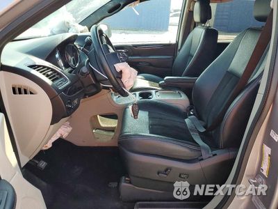 Zdjęcie 7 z 13 samochodu: 2017 DODGE GRAND CARAVAN SXT VIN:2C4RDGCGXHR745871 - miniatura