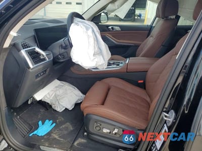 Zdjęcie 7 z 12 samochodu: 2026 BMW X7 XDRIVE40I VIN:5UX23EM04T9186860 - miniatura