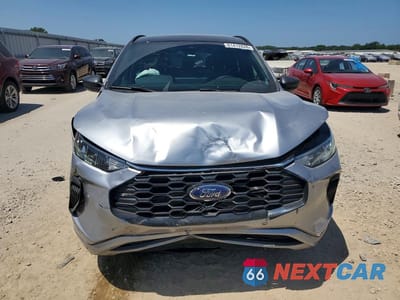Piąte zdjęcie samochodu w środku: 2024 FORD ESCAPE ST LINE VIN:1FMCU9MNXRUA34492 - miniatura