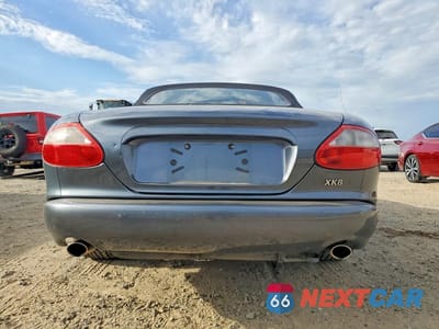 Zdjęcie 6 z 12 samochodu: 2000 JAGUAR XK8 VIN:SAJJA42C0YNA10921 - miniatura