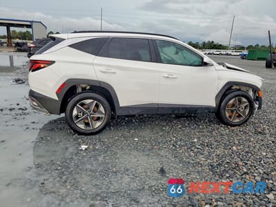 Trzecie zdjęcie samochodu z tyłu: 2026 HYUNDAI TUCSON SEL VIN:5NMJB3DE3TH661421 - miniatura