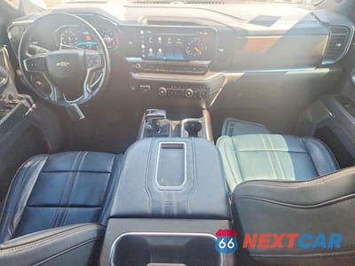 Zdjęcie 8 z 12 samochodu: 2022 CHEVROLET SILVERADO K1500 HIGH COUNTRY VIN:1GCUDJET8NZ500537 - miniatura