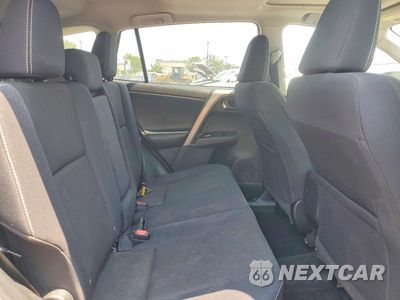 Zdjęcie 11 z 13 samochodu: 2018 TOYOTA RAV4 XLE VIN:2T3RFREV4JW782203 - miniatura