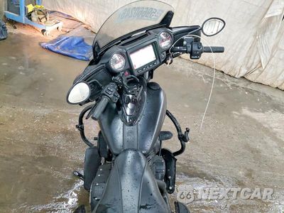 Zdjęcie 6 z 9 samochodu: 2018 INDIAN MOTORCYCLE CO. CHIEFTAIN DARK HORSE VIN:56KTCDAA6J3368664 - miniatura