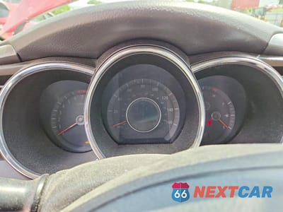 Zdjęcie 9 z 12 samochodu: 2012 KIA OPTIMA LX VIN:5XXGM4A70CG033301 - miniatura