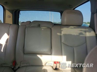 Zdjęcie 10 z 13 samochodu: 2005 CHEVROLET TAHOE K1500 VIN:1GNEK13T55J236213 - miniatura