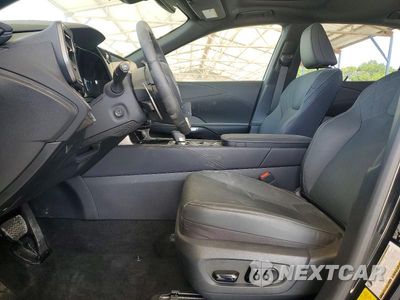 Zdjęcie 7 z 12 samochodu: 2026 LEXUS RX 450H+ PREMIUM VIN:JTJCJMGA8T2038906 - miniatura