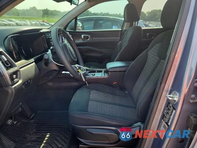 Zdjęcie 7 z 13 samochodu: 2022 KIA SORENTO LX VIN:5XYRG4LC4NG149089 - miniatura