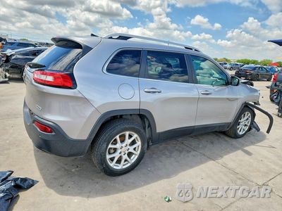 Trzecie zdjęcie samochodu z tyłu: 2017 JEEP CHEROKEE LATITUDE VIN:1C4PJLCB4HW593185 - miniatura
