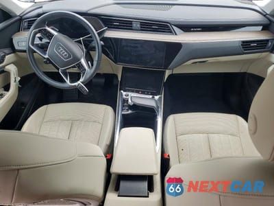 Zdjęcie 8 z 13 samochodu: 2024 AUDI Q8 E-TRON PREMIUM PLUS VIN:WA15AAGE1RB006041 - miniatura