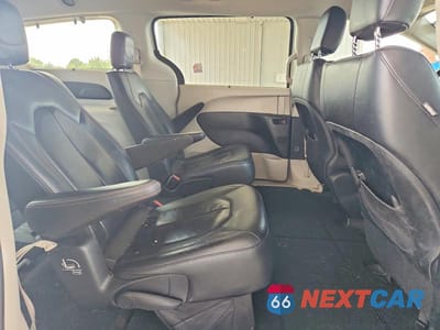 Zdjęcie 11 z 13 samochodu: 2019 CHRYSLER PACIFICA TOURING L VIN:2C4RC1BG2KR685528 - miniatura