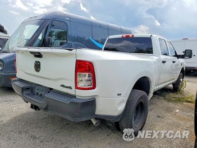 Czwarte zdjęcie samochodu z boku: 2024 RAM 3500 TRADESMAN VIN:3C63RRGL3RG295330 - miniatura