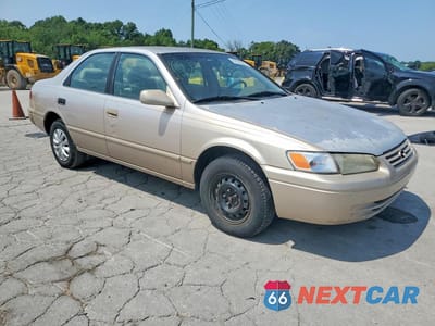 Czwarte zdjęcie samochodu z boku: 1997 TOYOTA CAMRY LE VIN:4T1BG22K0VU816927 - miniatura