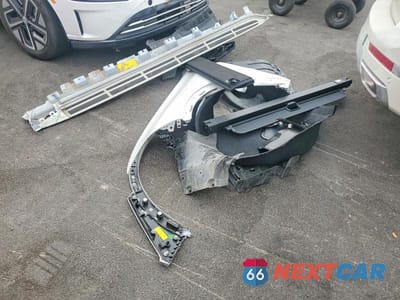 Zdjęcie 12 z 13 samochodu: 2027 BMW X7 XDRIVE40I VIN:5UX23EM04V9428758 - miniatura