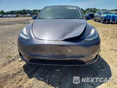 Piąte zdjęcie samochodu w środku: 2022 TESLA MODEL Y VIN:7SAYGDEE1NF386904 - miniatura