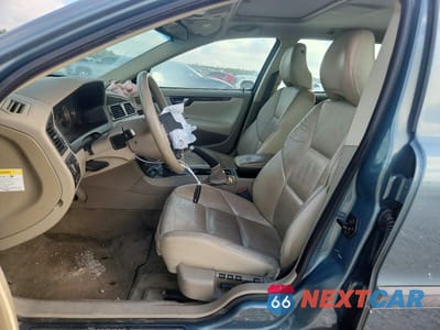 Zdjęcie 7 z 12 samochodu: 2004 VOLVO V70 FWD VIN:YV1SW59V942443805 - miniatura