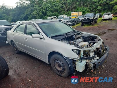 Czwarte zdjęcie samochodu z boku: 2006 TOYOTA CAMRY LE VIN:4T1BE32K86U673576 - miniatura