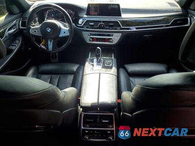 Zdjęcie 8 z 12 samochodu: 2022 BMW 740 I VIN:WBA7T2C08NCJ42872 - miniatura