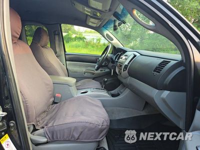 Piąte zdjęcie samochodu w środku: 2009 TOYOTA TACOMA V6 VIN:5TEUU42N29Z609836 - miniatura