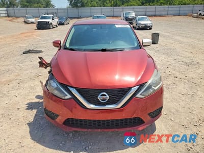 Piąte zdjęcie samochodu w środku: 2017 NISSAN SENTRA SV VIN:3N1AB7AP8HY262324 - miniatura