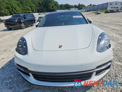 Piąte zdjęcie samochodu w środku: 2018 PORSCHE PANAMERA 4 VIN:WP0AA2A74JL119601 - miniatura
