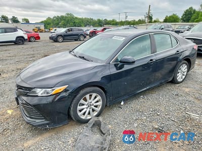 2019 TOYOTA CAMRY LE 4T1B11HK2KU742490 - główne zdjęcie licytacji z USA - miniatura