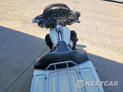 Zdjęcie 6 z 8 samochodu: 2008 HARLEY-DAVIDSON FLHTCUI VIN:1HD1FC4168Y672468 - miniatura