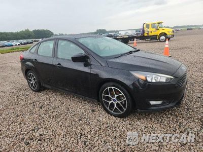 Czwarte zdjęcie samochodu z boku: 2018 FORD FOCUS SE VIN:1FADP3FE1JL284956 - miniatura