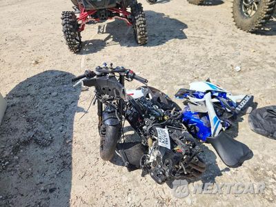 Piąte zdjęcie samochodu w środku: 2006 SUZUKI GSX-R750 K6 VIN:JS1GR7KA662109959 - miniatura