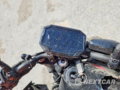 Zdjęcie 7 z 10 samochodu: 2023 KAWASAKI ER650 P VIN:ML5EREP10PDA91763 - miniatura