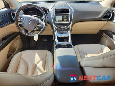 Zdjęcie 8 z 13 samochodu: 2017 LINCOLN MKX SELECT VIN:2LMPJ6KR6HBL53489 - miniatura