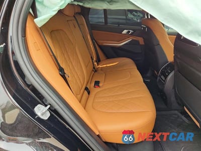 Zdjęcie 11 z 13 samochodu: 2026 BMW X5 M60I VIN:5UX33EU08T9163411 - miniatura