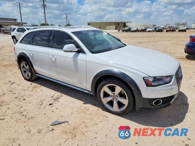 Czwarte zdjęcie samochodu z boku: 2015 AUDI A4 ALLROAD PREMIUM PLUS VIN:WA1UFAFL6FA088010 - miniatura