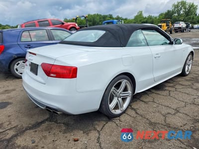Trzecie zdjęcie samochodu z tyłu: 2014 AUDI S5 PREMIUM PLUS VIN:WAUCGAFH3EN000187 - miniatura
