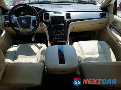 Zdjęcie 8 z 12 samochodu: 2008 CADILLAC ESCALADE EXT VIN:3GYFK62888G243146 - miniatura