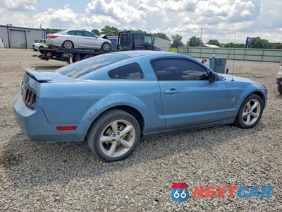 Trzecie zdjęcie samochodu z tyłu: 2006 FORD MUSTANG VIN:1ZVHT80N265145151 - miniatura