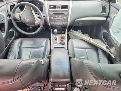 Zdjęcie 8 z 12 samochodu: 2015 NISSAN ALTIMA 2.5 S VIN:1N4AL3AP0FC192641 - miniatura
