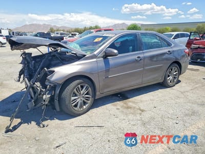 2015 TOYOTA CAMRY SE 4T1BF1FKXFU477411 - główne zdjęcie licytacji z USA - miniatura