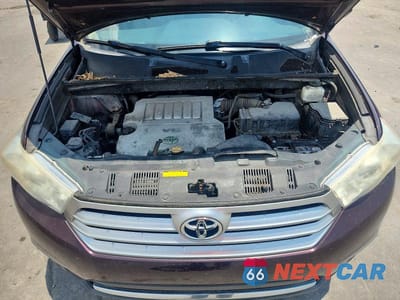 Zdjęcie 12 z 13 samochodu: 2013 TOYOTA HIGHLANDER SE VIN:5TDZK3EH0DS119512 - miniatura