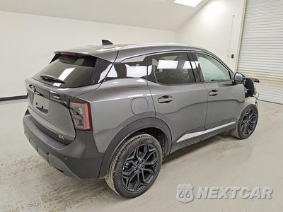 Trzecie zdjęcie samochodu z tyłu: 2026 NISSAN KICKS SR VIN:3N8AP6DA2TL379732 - miniatura