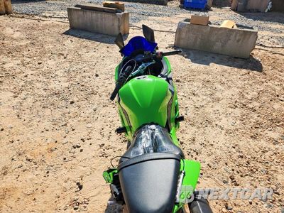 Zdjęcie 6 z 9 samochodu: 2015 KAWASAKI EX300 B VIN:JKAEX8B19FDA21837 - miniatura