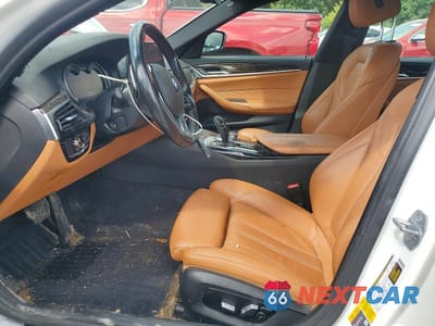 Zdjęcie 7 z 12 samochodu: 2019 BMW 530E VIN:WBAJA9C53KB399374 - miniatura