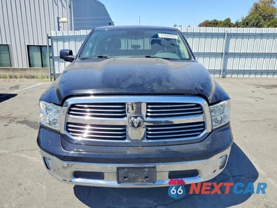 Piąte zdjęcie samochodu w środku: 2019 RAM 1500 CLASSIC SLT VIN:1C6RR7TT8KS695709 - miniatura