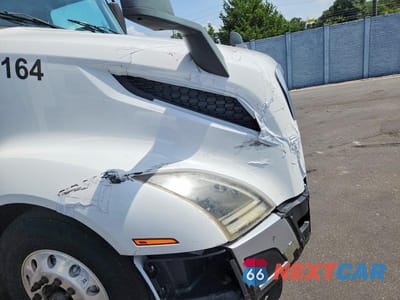 Zdjęcie 13 z 13 samochodu: 2019 VOLVO VNL SEMI TRUCK VIN:4V4NC9EH2KN905477 - miniatura
