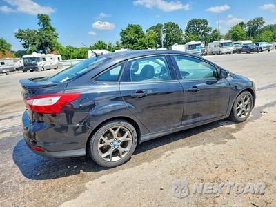 Trzecie zdjęcie samochodu z tyłu: 2013 FORD FOCUS SE VIN:1FADP3F24DL176843 - miniatura