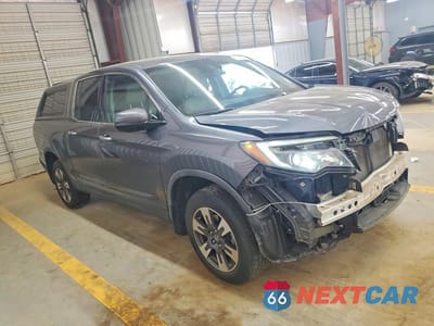 Czwarte zdjęcie samochodu z boku: 2018 HONDA RIDGELINE RTL VIN:5FPYK3F7XJB013660 - miniatura