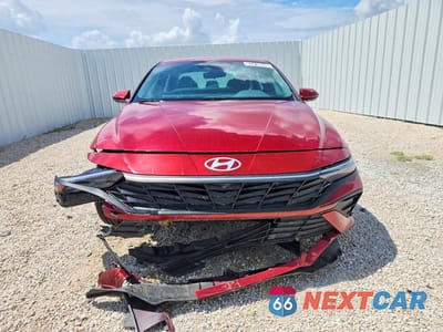 Piąte zdjęcie samochodu w środku: 2024 HYUNDAI ELANTRA SEL VIN:KMHLM4DG9RU839985 - miniatura