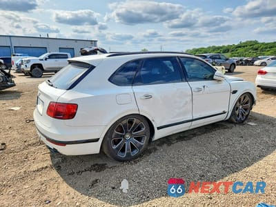 Trzecie zdjęcie samochodu z tyłu: 2020 BENTLEY BENTAYGA VIN:SJAAM2ZV9LC029665 - miniatura