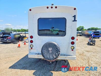 Zdjęcie 6 z 14 samochodu: 2013 FORD E350 SHUTTLE BUS VIN:1FDWE3FL0DDA25182 - miniatura