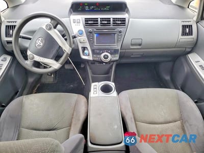 Zdjęcie 8 z 12 samochodu: 2014 TOYOTA PRIUS V TWO VIN:JTDZN3EU2EJ014425 - miniatura